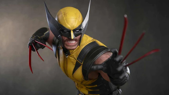 Фигурка Hot Toys Marvel’s Wolverine попала в детали до волосатых силиконовых рук