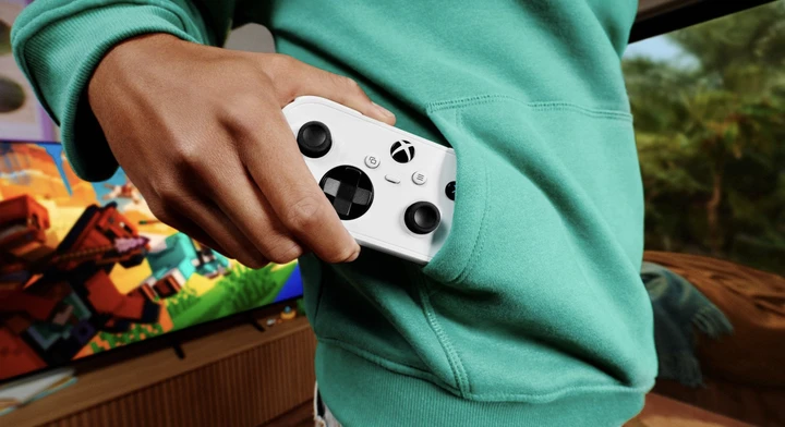 Объявили о выходе нано-контроллера Xbox — он просто крошечный