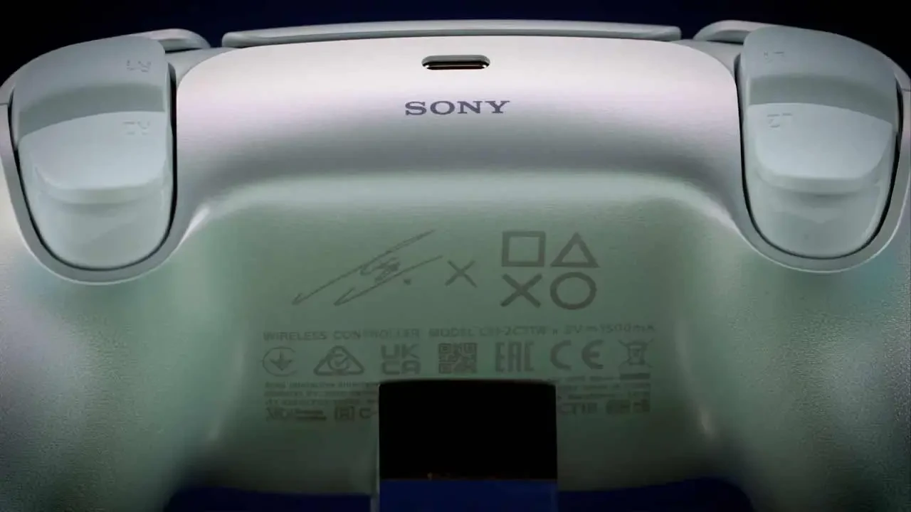 Sony напичкала DualSense функциями ради нового геймпада Lisa на PS5 — изображение 1
